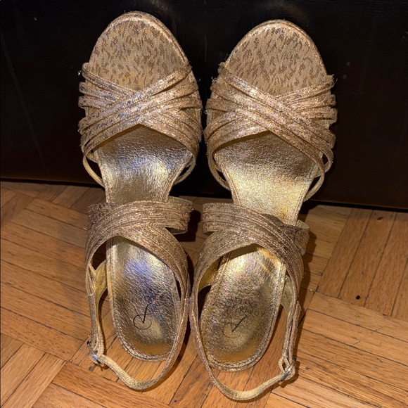 Elegant Gold Strappy Women's Heels - Picture 1 of 3